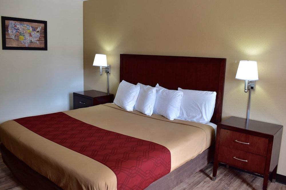 Red Roof Inn Stroudsburg Bagian luar foto