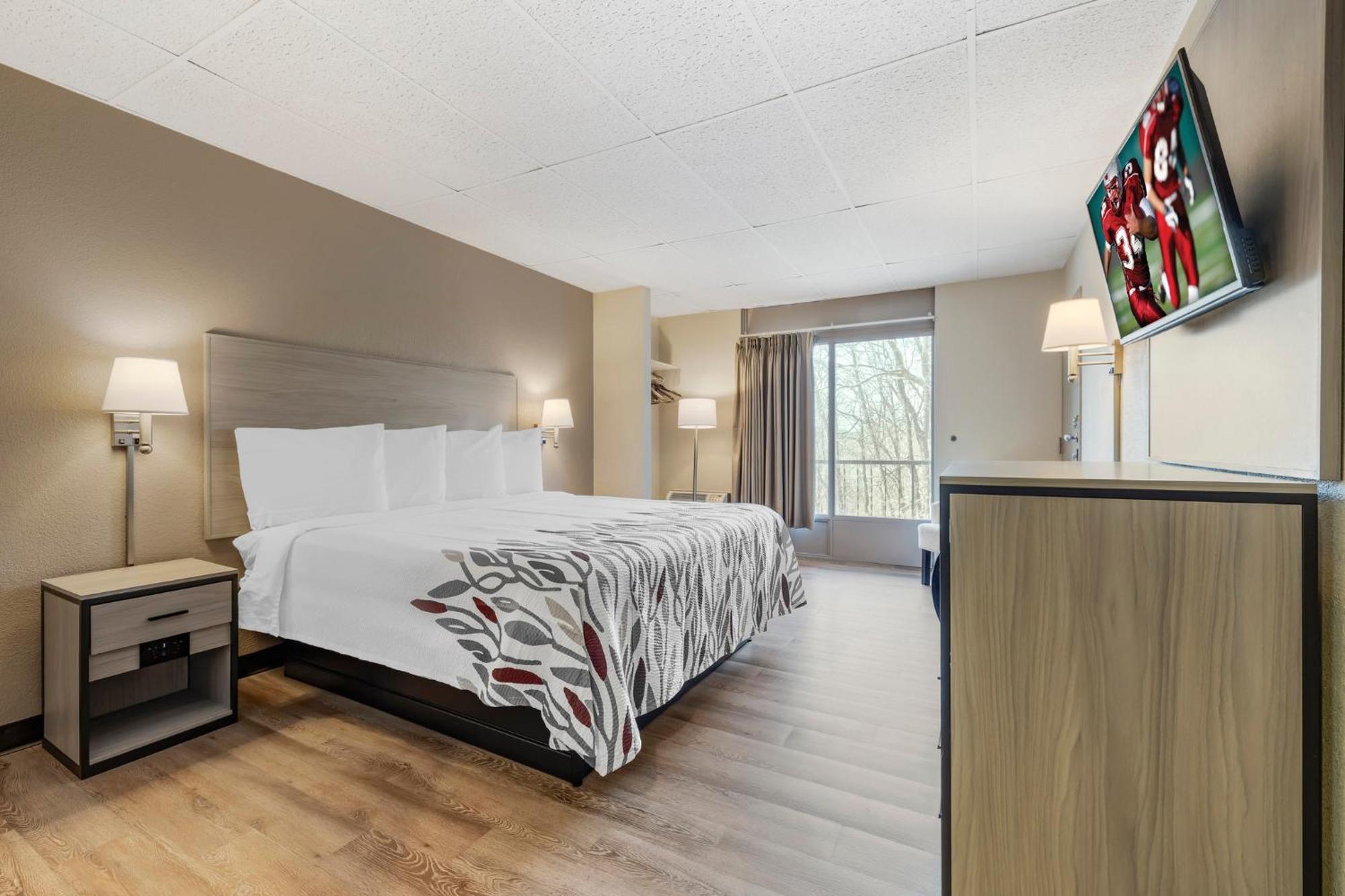 Red Roof Inn Stroudsburg Bagian luar foto