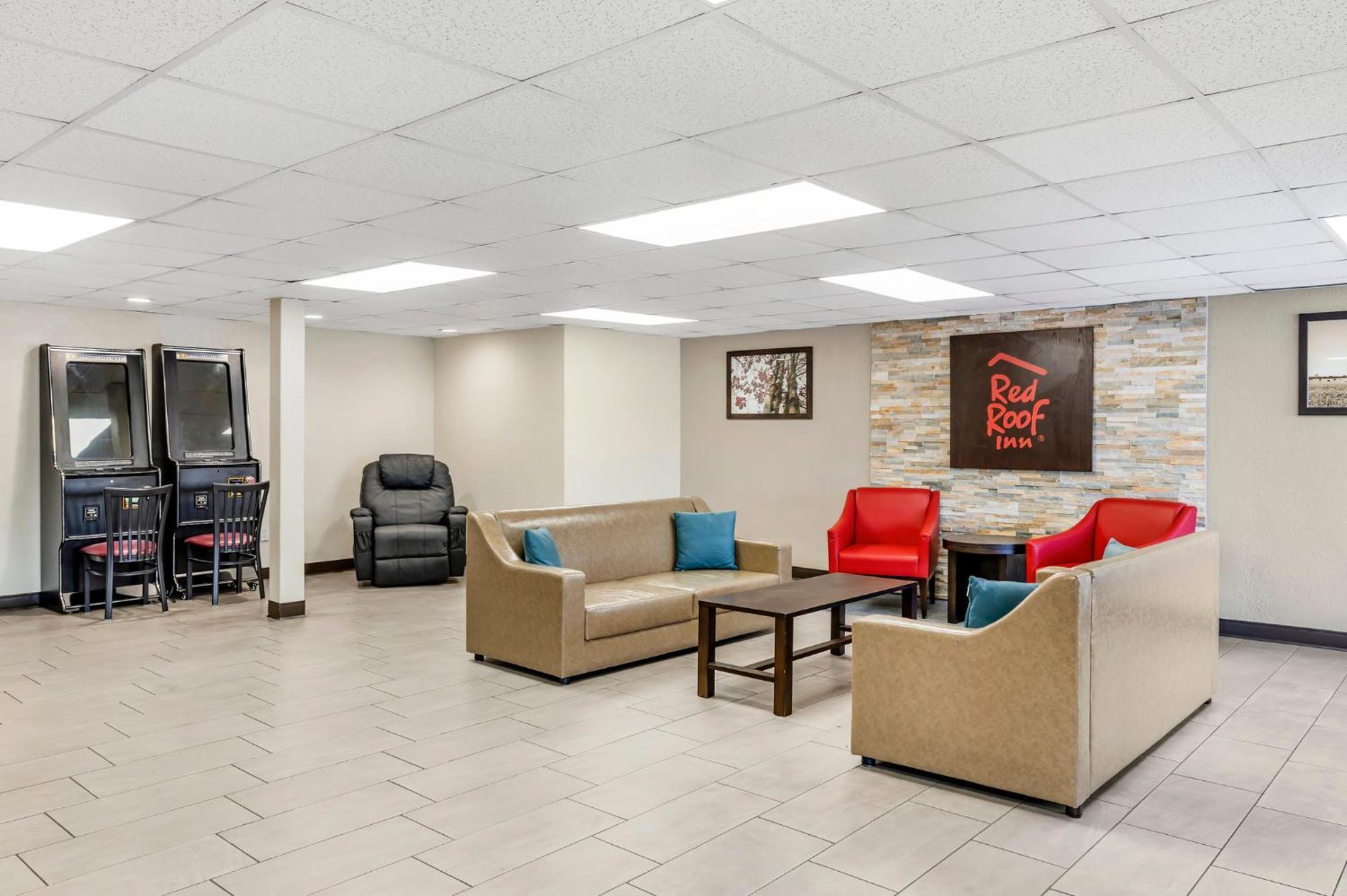 Red Roof Inn Stroudsburg Bagian luar foto