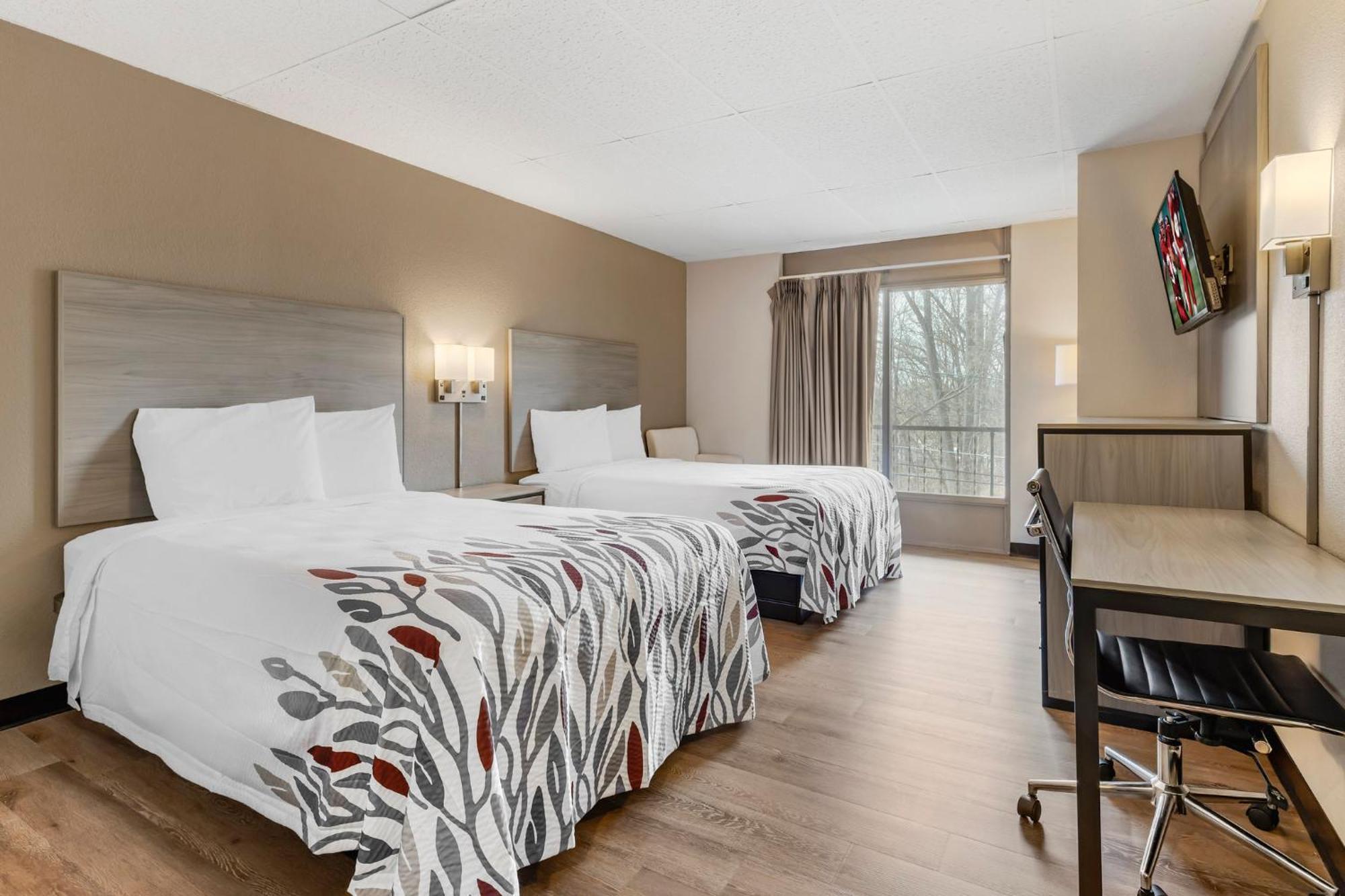 Red Roof Inn Stroudsburg Bagian luar foto